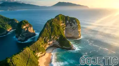 Bali Suspends Kelingking Glass Elevator Project in Nusa Penida